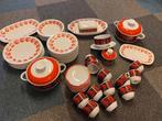 60 delig porseleinen servies Seventies space Age oranje, Huis en Inrichting, Keuken | Servies, Ophalen, Porselein, Overige stijlen