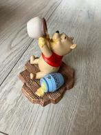 Disney beeldje Winnie the Pooh, Verzamelen, Disney, Ophalen of Verzenden, Winnie de Poeh of vrienden, Zo goed als nieuw, Beeldje of Figuurtje