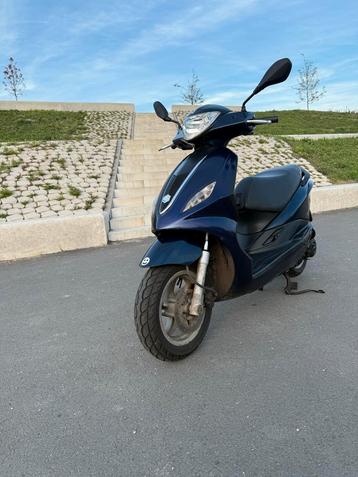 Piaggio New Fly Blauwe Plaat - Betrouwbaar en Zuinig beschikbaar voor biedingen