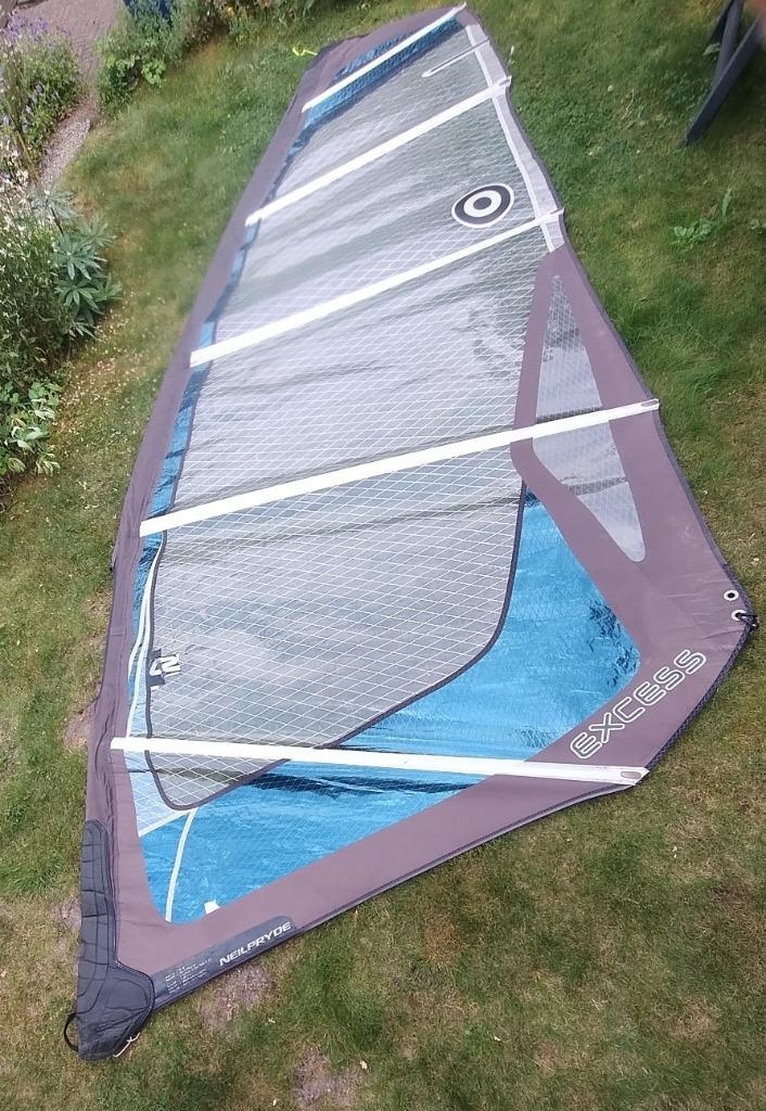 Neilpryde 5.9 freeride zeil, Watersport en Boten, Windsurfen, Gebruikt, Zeil, 5 tot 7 m², Ophalen