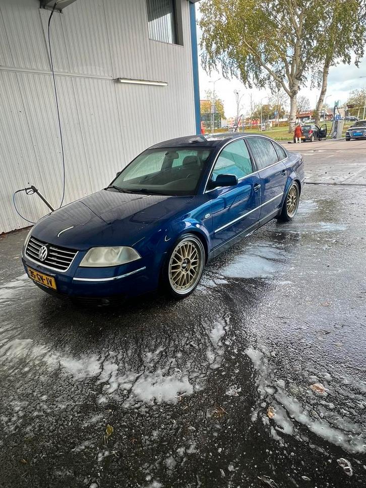 moet weg !!Volkswagen Passat 2.3 V5 125KW 2001 Blauw, Auto's, Volkswagen, Particulier, Benzine, D, Sedan, Handgeschakeld, Origineel Nederlands