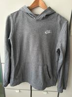 Nike trainingspak 158-170 xl 164 grijs, Jongen, Ophalen of Verzenden, Sport- of Zwemkleding, Zo goed als nieuw