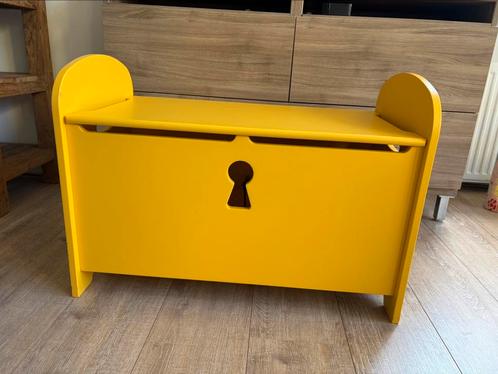 Gele speelgoedkist – ook als bankje te gebruiken, Kinderen en Baby's, Kinderkamer | Overige Meubels, Gebruikt, Overige typen, Ophalen