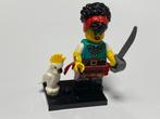 Lego Series 27 Minifiguur col27-10 Pirate Quartermaster, Ophalen of Verzenden, Nieuw, Complete set, Lego