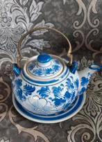 Chinees Aziatische theepot met onderbord, Antiek en Kunst, Antiek | Porselein, Ophalen of Verzenden