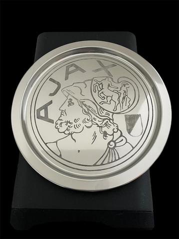 Nieuw geëtst dienblad met oud Ajax logo beschikbaar voor biedingen