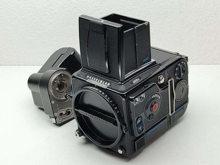 Hasselblad 203FE zwart + E12 magazijn + extra motor drive, Audio, Tv en Foto, Fotocamera's Analoog, Ophalen of Verzenden