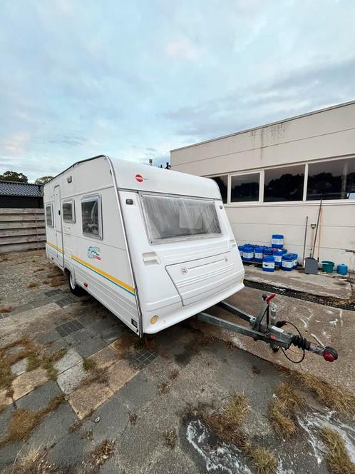 BÜRSTNER 435 TN fun sportiv, Caravans en Kamperen, Caravans, Particulier, tot en met 6, 1000 - 1250 kg, Rondzit, Bürstner, 2 aparte bedden