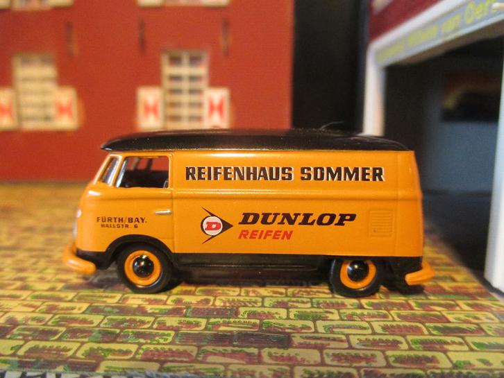 VW T1 Transporter - Schuco Reifenhaus Sommer Dunlop, Hobby en Vrije tijd, Modelauto's | 1:87, Zo goed als nieuw, Bus of Vrachtwagen