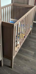 Ledikantje/Peuterbedje met plank, Kinderen en Baby's, Babywiegjes en Ledikanten, Ophalen of Verzenden, Gebruikt, Ledikant