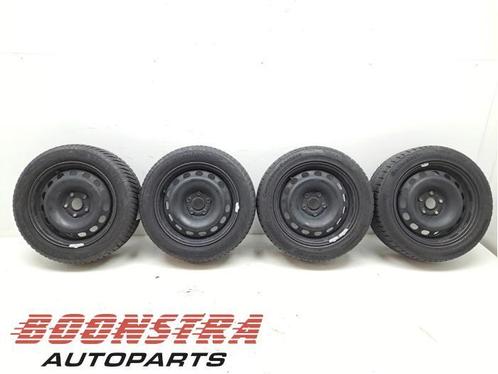 Velgen set + winterbanden van een Volkswagen Golf, Auto-onderdelen, Banden en Velgen, Gebruikt, 3 maanden garantie, Ophalen of Verzenden