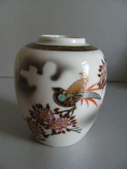 Japans vaasje of potje, Antiek en Kunst, Antiek | Porselein, Ophalen of Verzenden