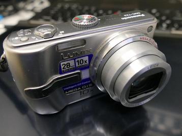 Panasonic TZ3 compact camera beschikbaar voor biedingen