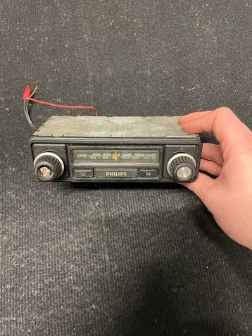 Originele Philips Radio Fiat 500 Oldtimer beschikbaar voor biedingen