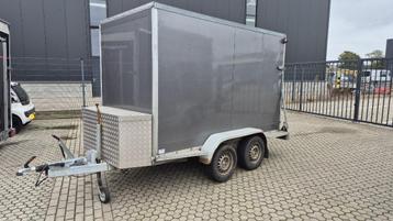 Gesloten tandemasser met klep beschikbaar voor biedingen