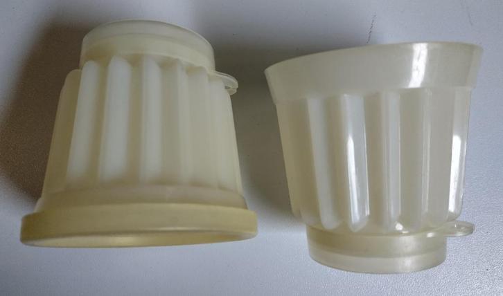 6 stuks TUPPERWARE puddingvormpjes (3 zonder deksel), Huis en Inrichting, Keuken | Tupperware, Gebruikt, Overige typen, Wit, Ophalen of Verzenden