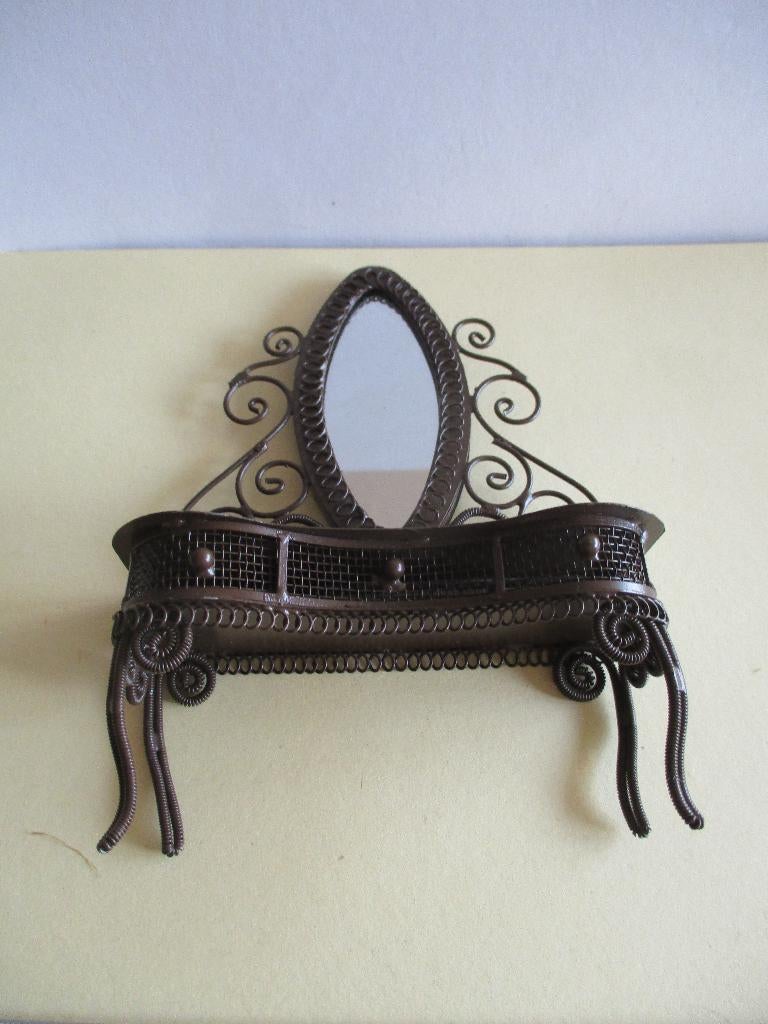 poppenhuis kaptafel metaal, Verzamelen, Poppenhuizen en Toebehoren, Ophalen of Verzenden, Gebruikt, Decoratie