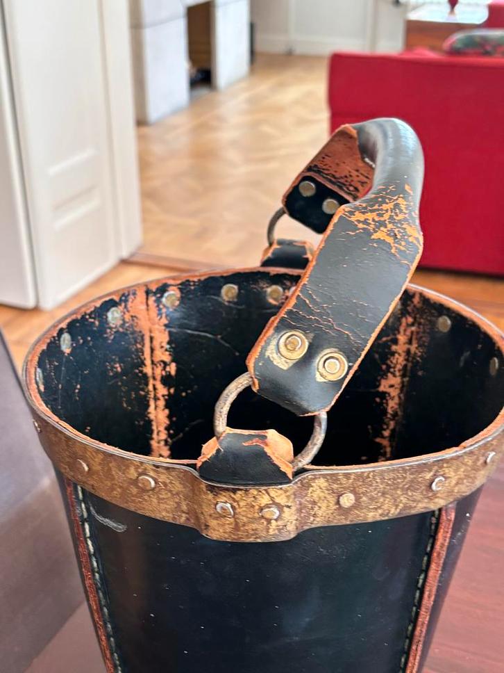 Vintage lederen kolenemmer / houtbak, Antiek en Kunst, Antiek | Woonaccessoires, Ophalen