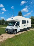 Zeer nette MC Louis Alkoof gezinscamper - 6 persoons, Ophalen, Gebruikt