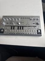 Behringer TD-3 (TB-303 Clone), Overige merken, Zo goed als nieuw, Met midi-aansluiting, Overige aantallen