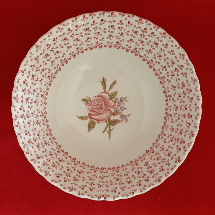 Johnson Brothers Rose Bouquet - ronde schaal, Huis en Inrichting, Keuken | Servies, Zo goed als nieuw, Schaal of Schalen, Overige stijlen