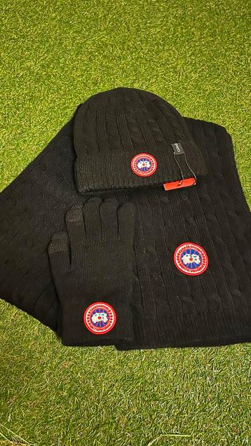 Canada Goose Set: Muts, Sjaal & Handschoenen beschikbaar voor biedingen