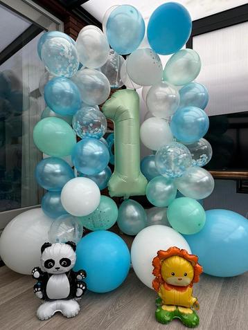 Ballonnen decoratie naar wens  beschikbaar voor biedingen