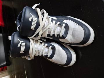 Puma sneakers beschikbaar voor biedingen