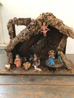 ANTIEKE KERSTSTAL MET FIGUREN KERST VERSIERING, Diversen, Kerst, Ophalen of Verzenden, Gebruikt