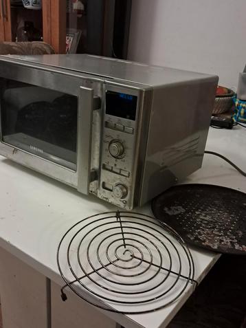 Te koop, Samsung magnetron +Grill.  beschikbaar voor biedingen