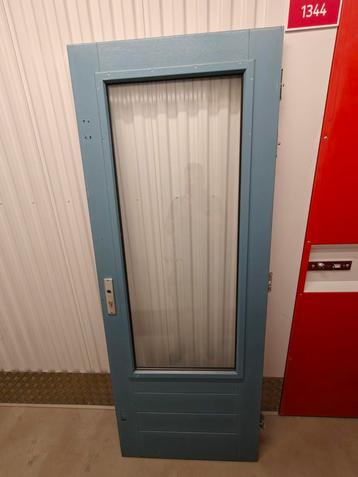 Zeer mooie hardhouten deur beschikbaar voor biedingen