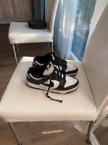 Nike dunk low , panda beschikbaar voor biedingen