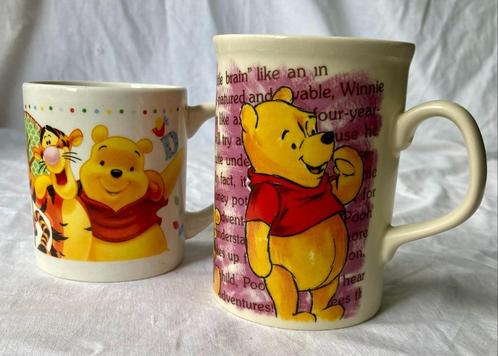 Winnie de Poeh Mokken (2x), Huis en Inrichting, Keuken | Servies, Gebruikt, Kop(pen) en/of Schotel(s), Overige stijlen, Aardewerk