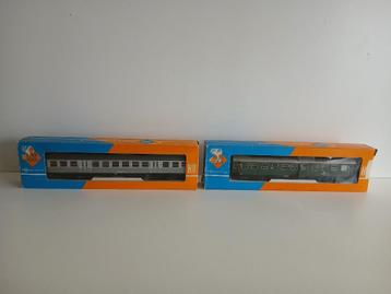 Roco HO Treinwagons DB - 4251 en 4255 beschikbaar voor biedingen