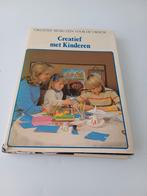 Een boek. Om te  knutselen met kinderen, Boeken, Ophalen of Verzenden, Zo goed als nieuw