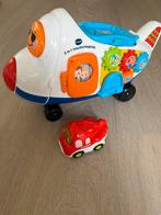 Vtech vliegtuig met auto, Ophalen, Zo goed als nieuw, 6 maanden tot 2 jaar