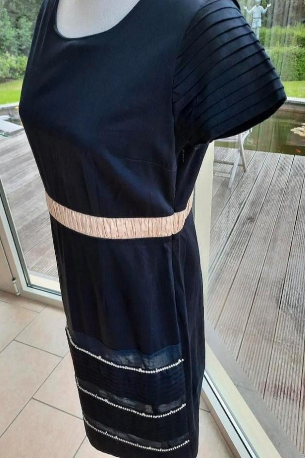 Elegante jurk maat M, Kleding | Dames, Jurken, Zo goed als nieuw, Maat 38/40 (M), Blauw, Knielengte, Ophalen of Verzenden