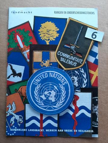Emblemen KL vouwfolder 3- 1996 Landmacht beschikbaar voor biedingen
