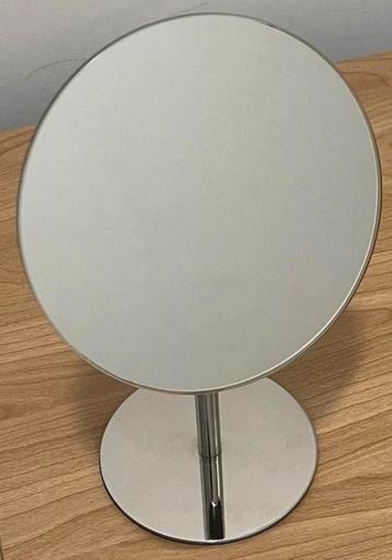 Metalen make-up spiegel beschikbaar voor biedingen