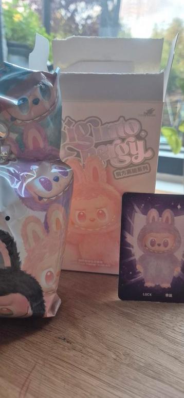 Labubu V3 Energy Luck - Nieuw, sealed en Origineel beschikbaar voor biedingen
