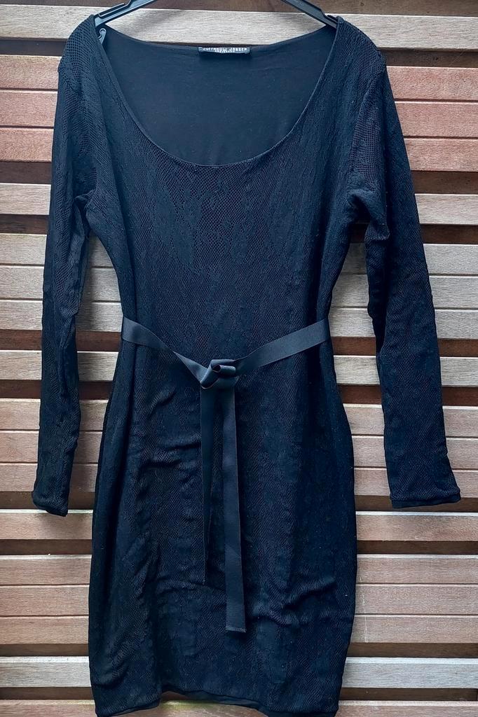 Juffrouw Jansen zwarte jurk, Kleding | Dames, Jurken, Zo goed als nieuw, Maat 46/48 (XL) of groter, Zwart, Knielengte, Ophalen of Verzenden
