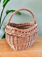 Vintage rotan mand draagmand verzamelmand plukmand, Ophalen of Verzenden, Gebruikt, Riet