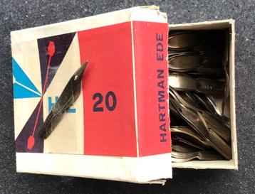 1 doosje originele kroontjespennen H.E. 20 ( Hartman Ede ) beschikbaar voor biedingen