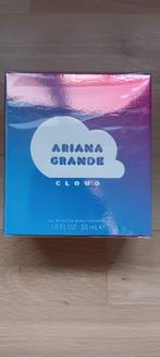 Ariana Grande Cloud eau de parfum nieuw, Sieraden, Tassen en Uiterlijk, Uiterlijk | Parfum, Ophalen of Verzenden, Nieuw