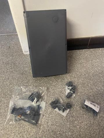 Montagekast vooor electronica beschikbaar voor biedingen