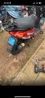 GEZOCHT!!! Piaggio Typhoon metalen achterrekje/spoiler., Fietsen en Brommers, Scooters | Piaggio, Ophalen, Gebruikt, Overige modellen