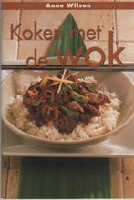 Kookboek Koken met de wok, Ophalen of Verzenden, Zo goed als nieuw