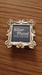 Mini foto lijst lijstje pasfoto formaat silver plated, Ophalen of Verzenden, Zo goed als nieuw