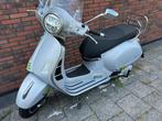 Piaggio Vespa GTS Super Tech 300 hpe Met Navigatie NIEUW !!!, Motoren, Motoren | Piaggio, Scooter, 300 cc, Particulier, 12 t/m 35 kW