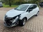 Renault Clio Limited 2017 Schade, Auto diversen, Schadeauto's, Renault, Wit, Handgeschakeld, Ophalen of Verzenden